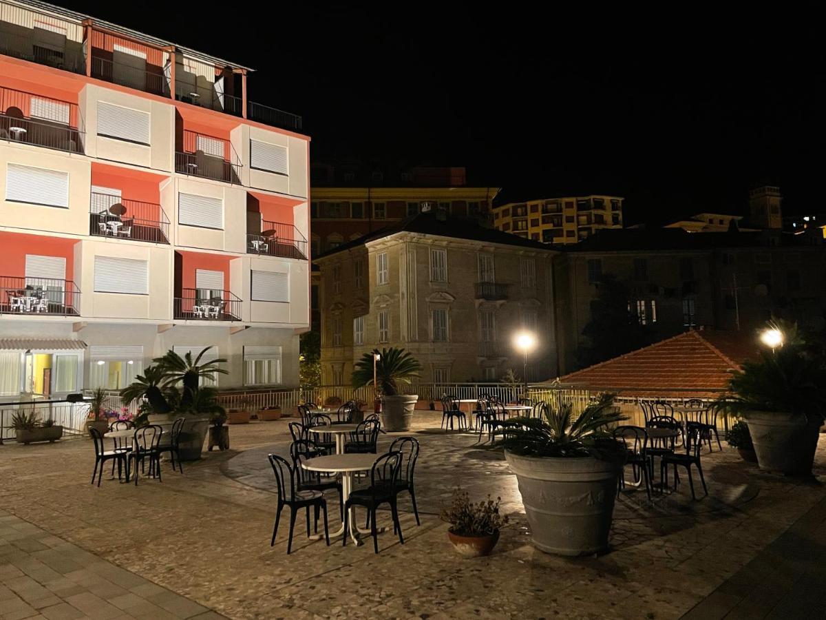 Hotel Robinia Imperia Luaran gambar