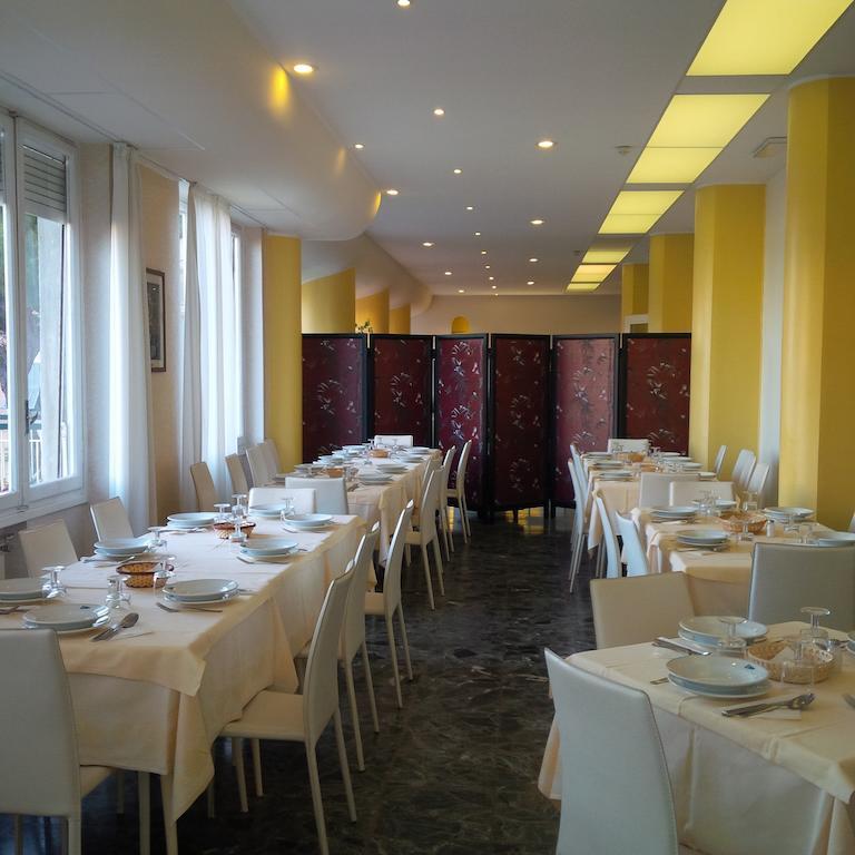 Hotel Robinia Imperia Luaran gambar