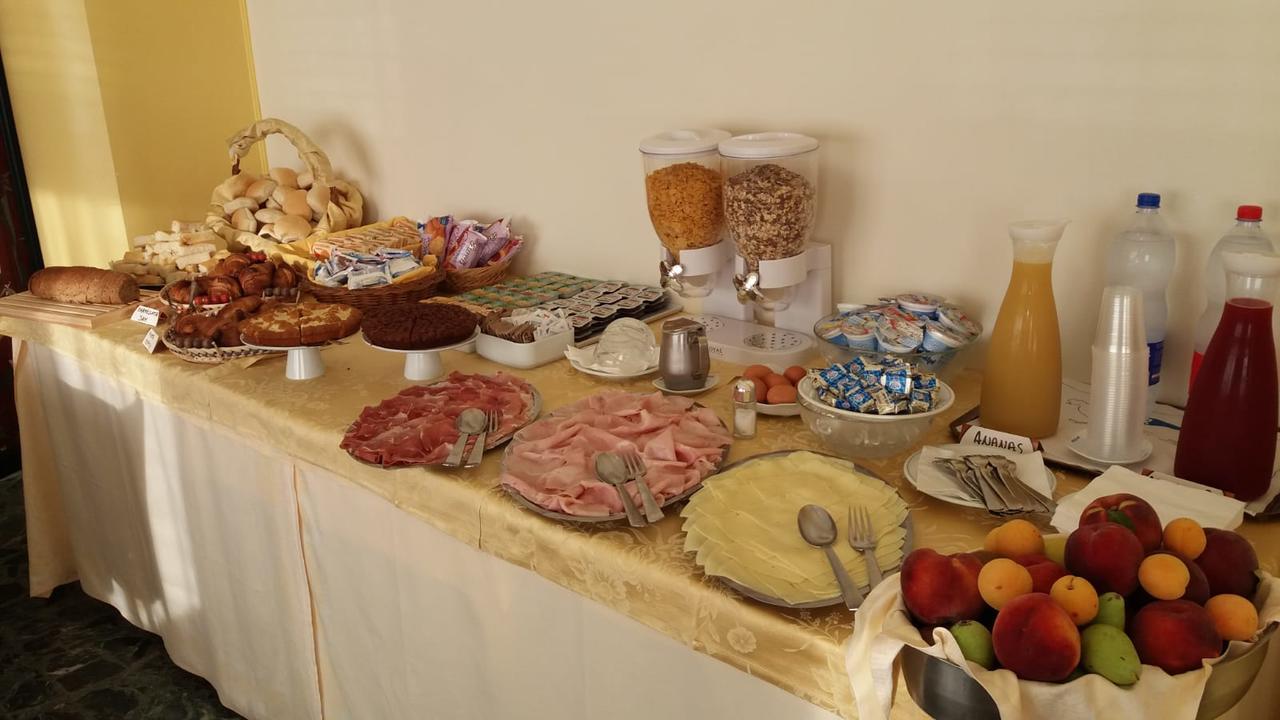 Hotel Robinia Imperia Luaran gambar