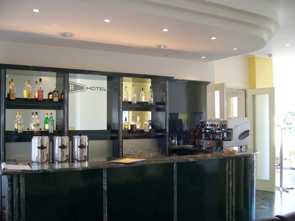 Hotel Robinia Imperia Luaran gambar