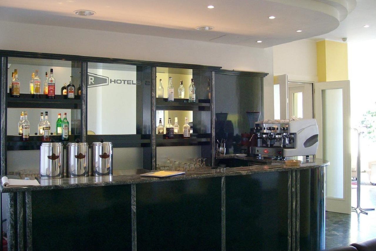 Hotel Robinia Imperia Luaran gambar